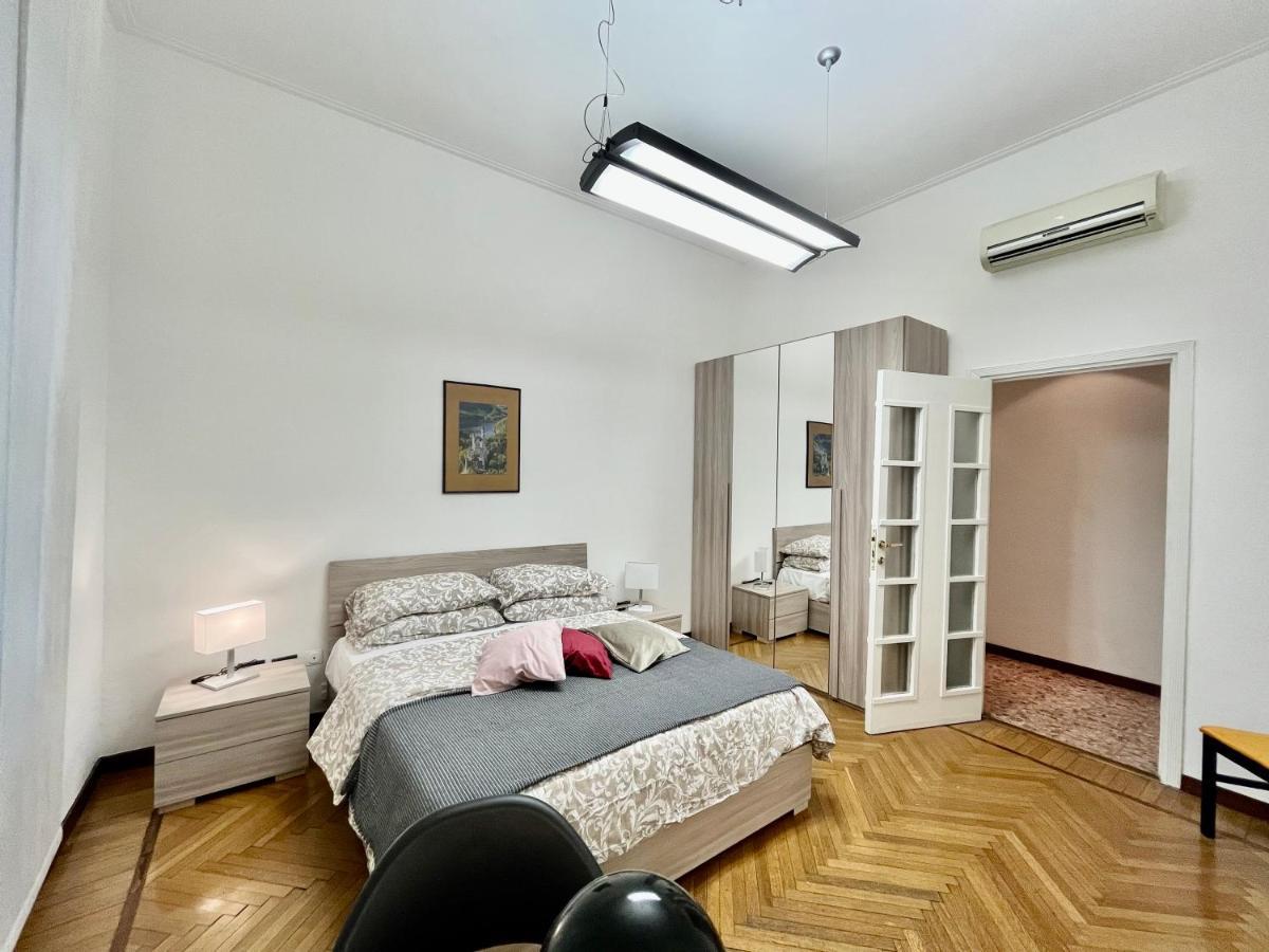 Central Apartment Milan Exterior photo