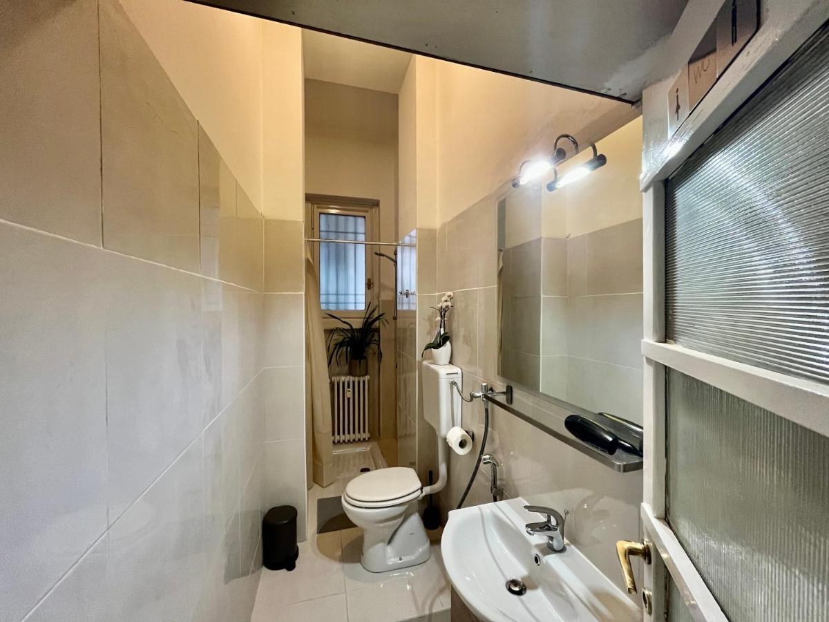 Central Apartment Milan Exterior photo